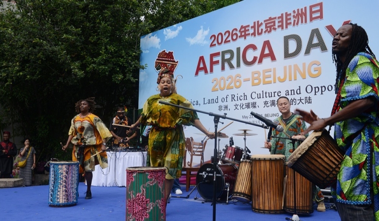 Çin ve Afrika İlişkilerinde 70. Yıl: Modernleşme ve Stratejik İş Birliği Vurgusu